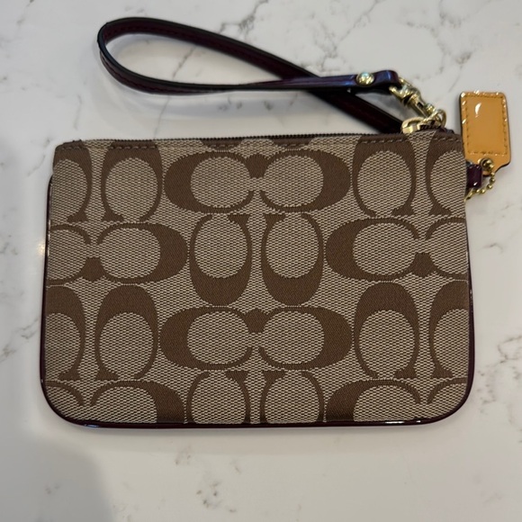 Vintage Coach Tan and Brown Signature Wristlet - Picture 4 of 10